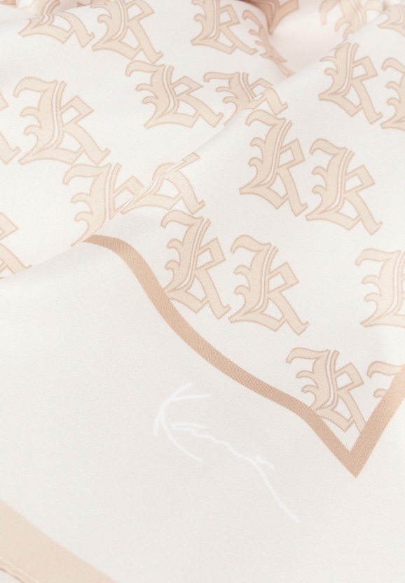 Small Signature Old English-3