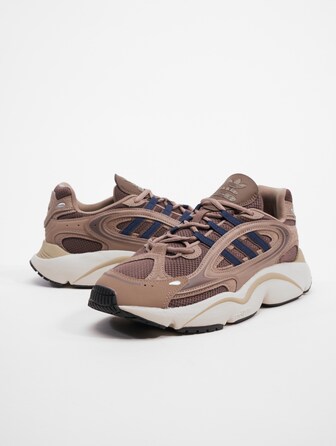 adidas Originals Ozmillen Sneakers