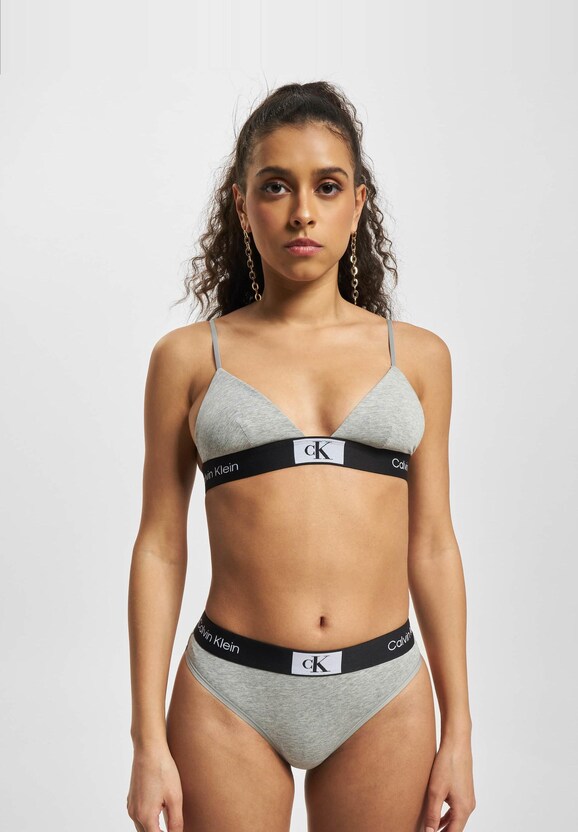 Unlined Triangle-1