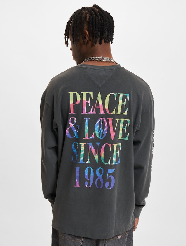  Peace and Love-1