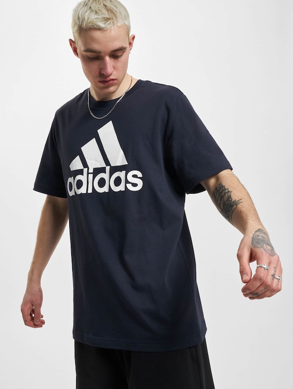 adidas Originals T-Shirt | DEFSHOP | 23334