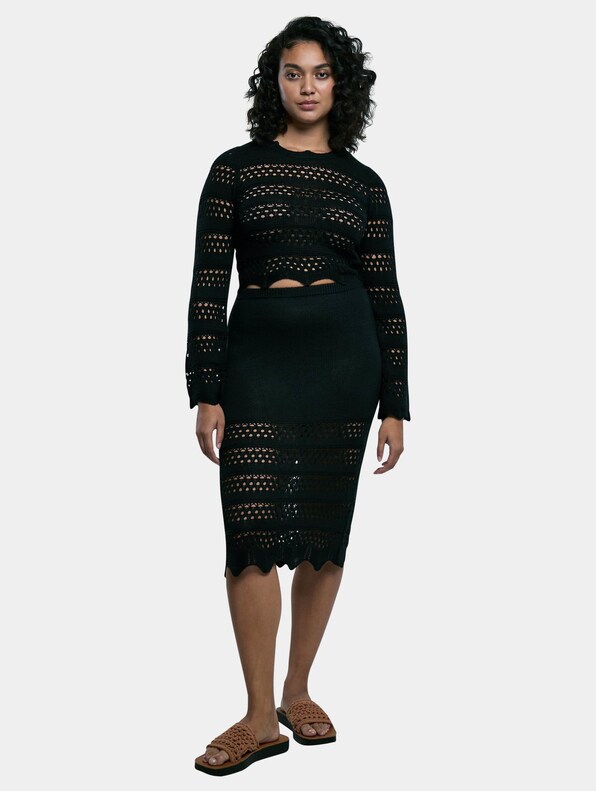  Ladies Cropped Crochet Knit-3