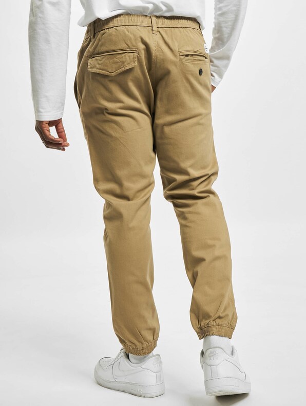 Men's chino, Chino pants