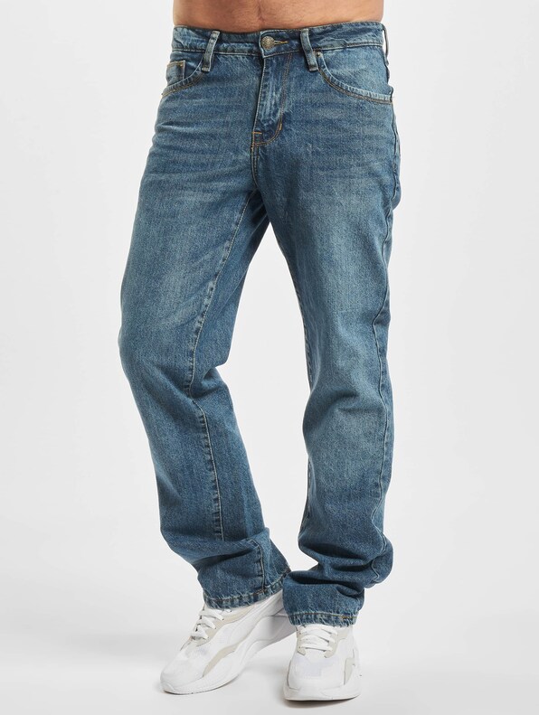 Loose Fit-2
