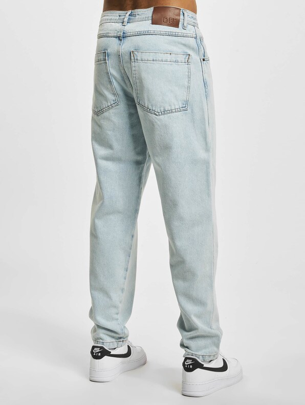 Tapered Loose Fit -1