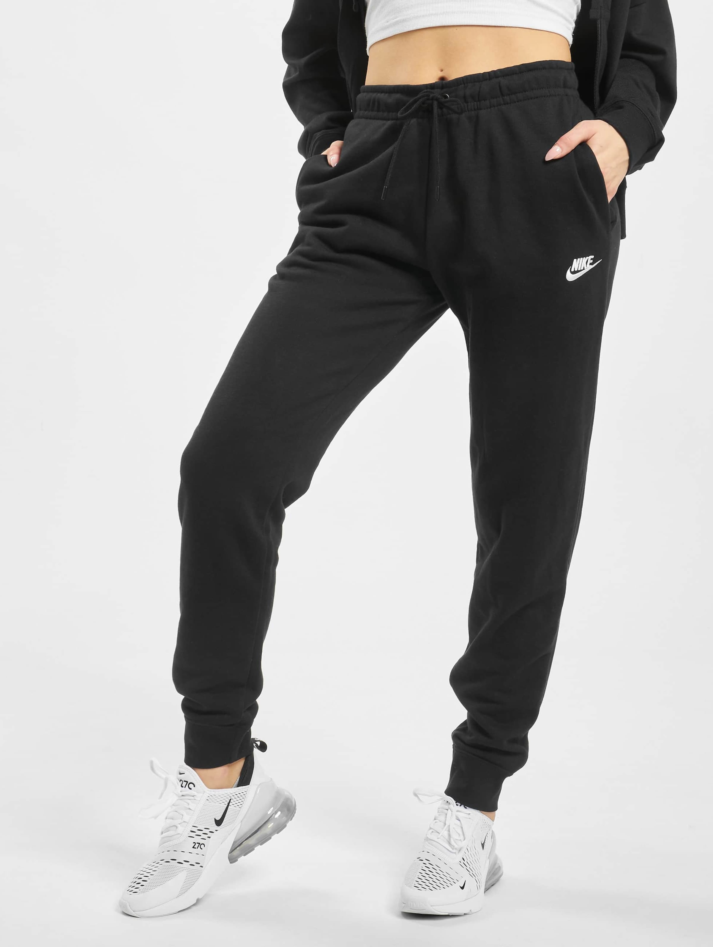 Nike fleece essential joggers hot sale