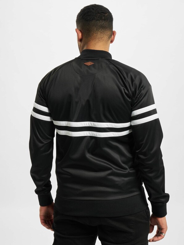 DMWU Tracktop-1