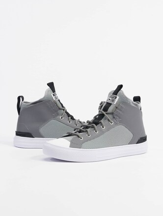 Ctas Ultra Mid