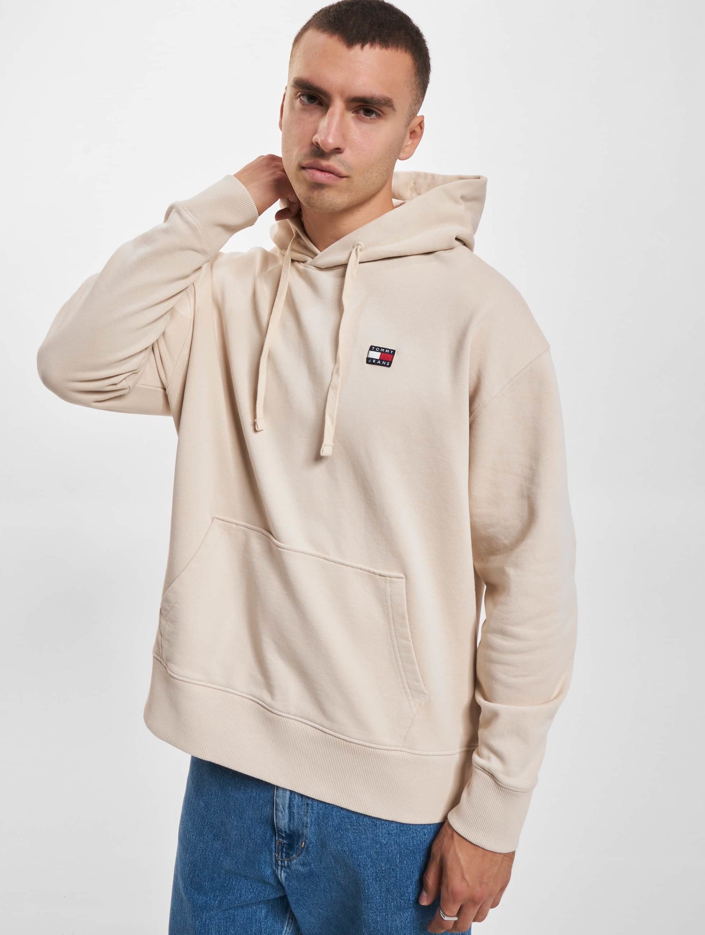 Tommy jeans deals badge hoodie