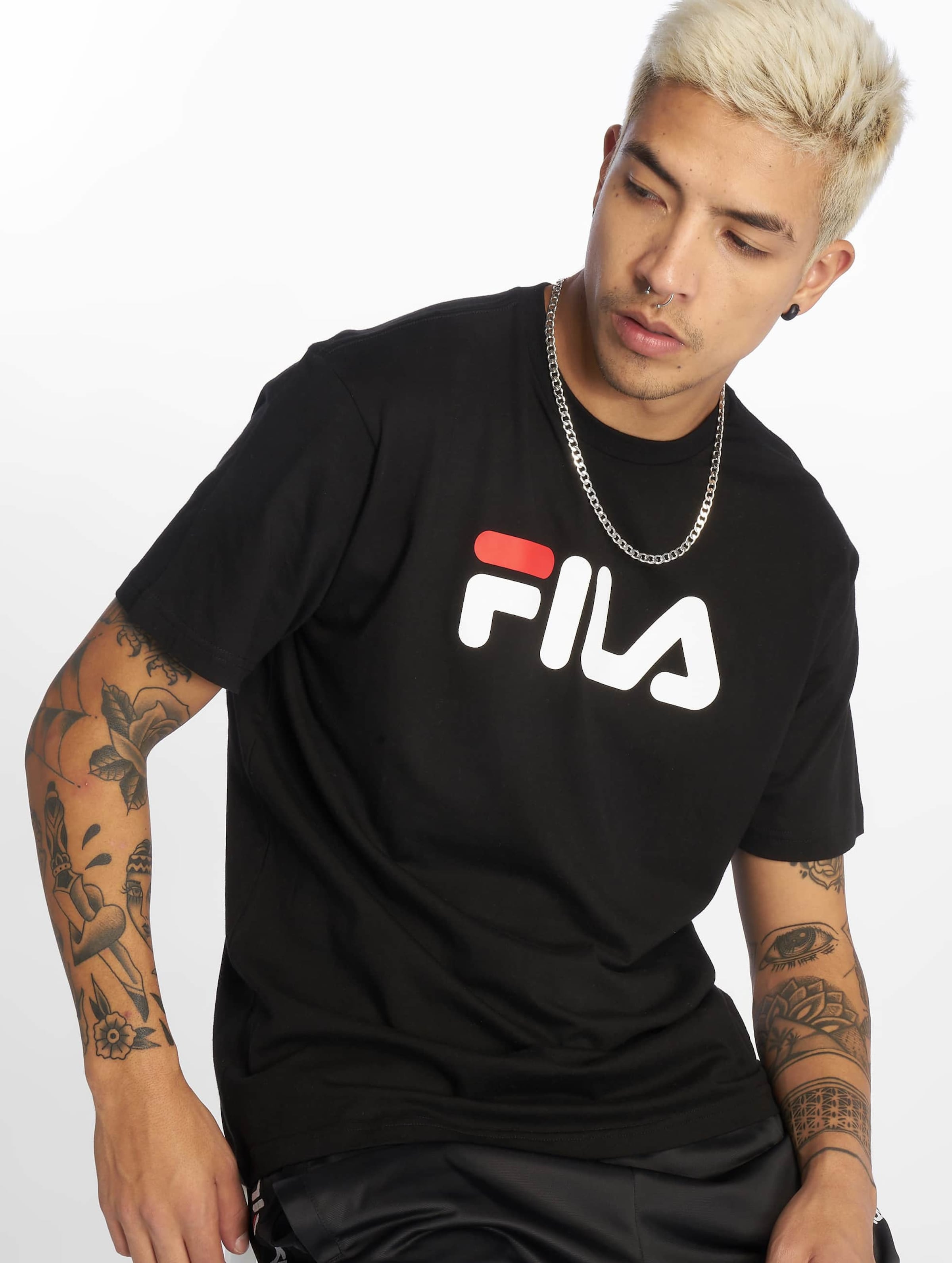 Fila tshirt hot sale black