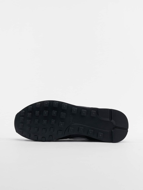 Nike Internationalist Sneakers Black/White/Dk-5