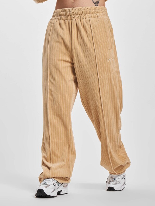 JM233-007-1 SJ Script Logo Striped Velours Trackpants-2