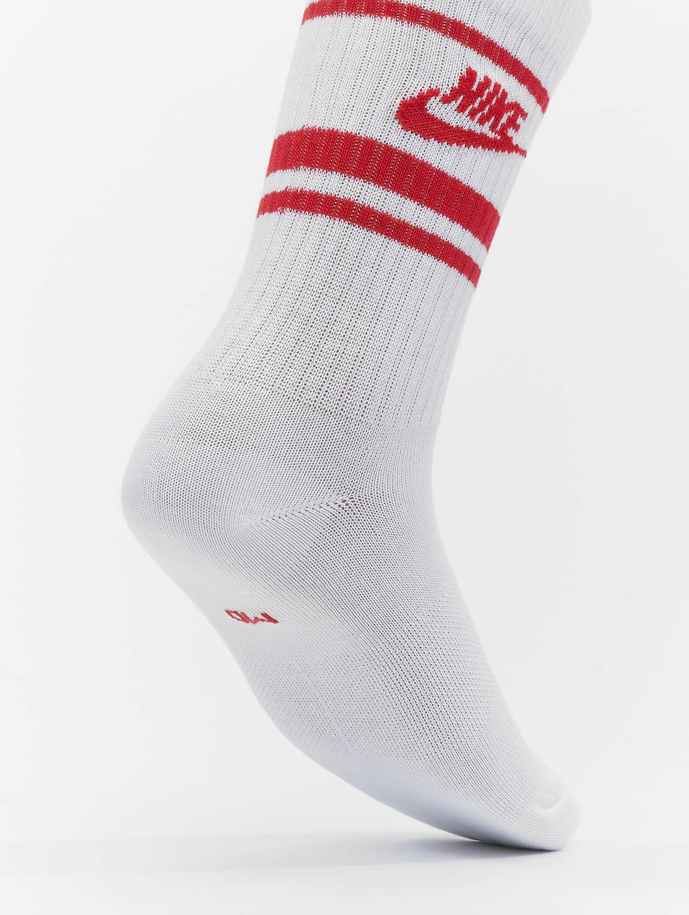 White nike 2025 socks red swoosh