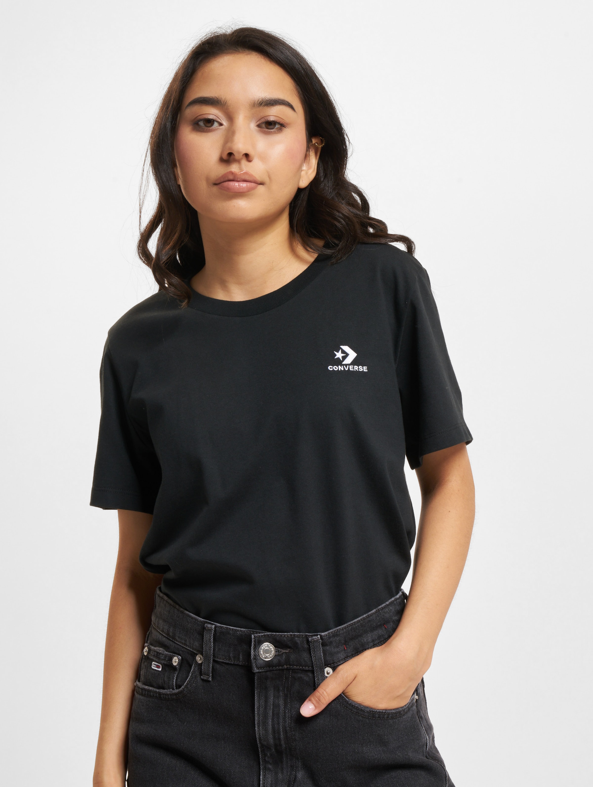 Converse Embroidered Star Chevron Left Chest T-Shirt Frauen,Unisex op kleur zwart, Maat S