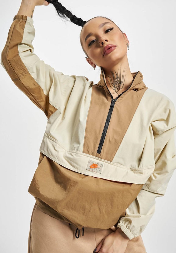 Windbreaker-9