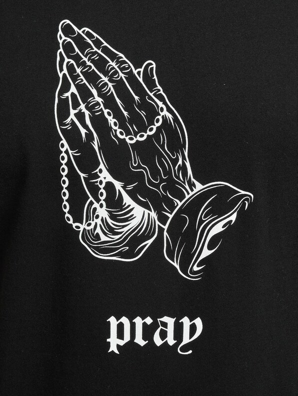 Dark Pray-3