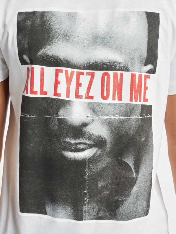 2PAC All Eyez On Me-3