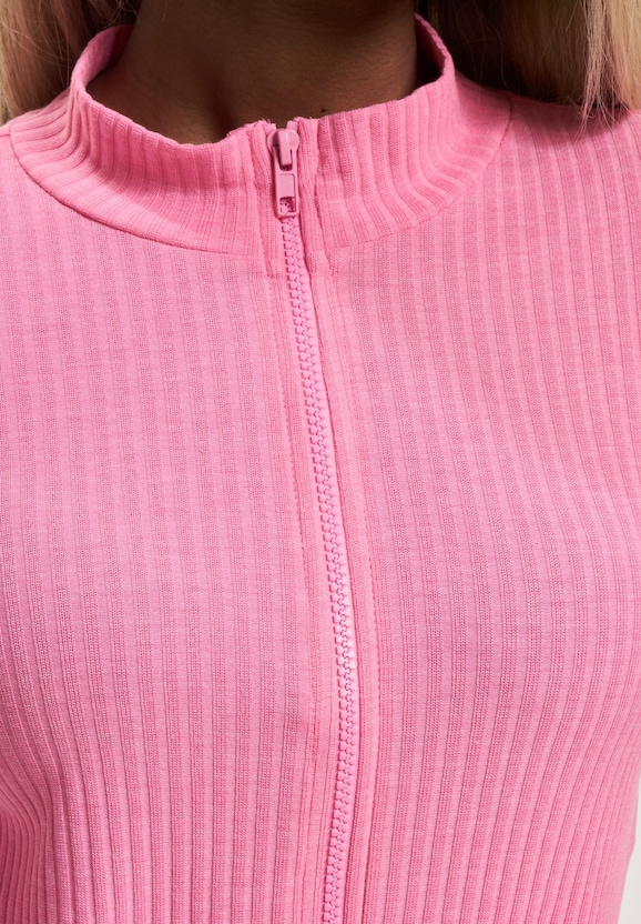 Emma Zip -2