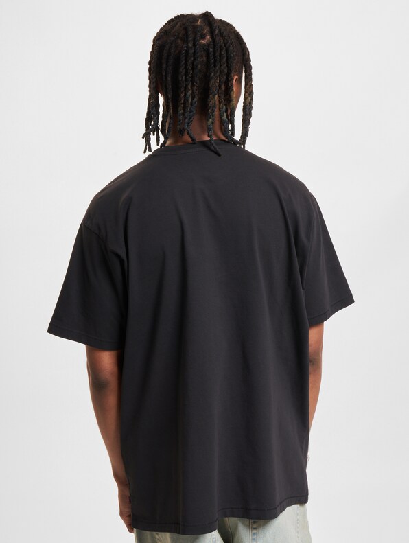 Vintage Fit Graphic -1