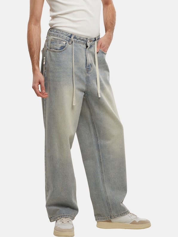 Loose Fit Jeans-0