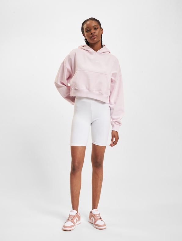 Luna Logo Oversized Cropped -6