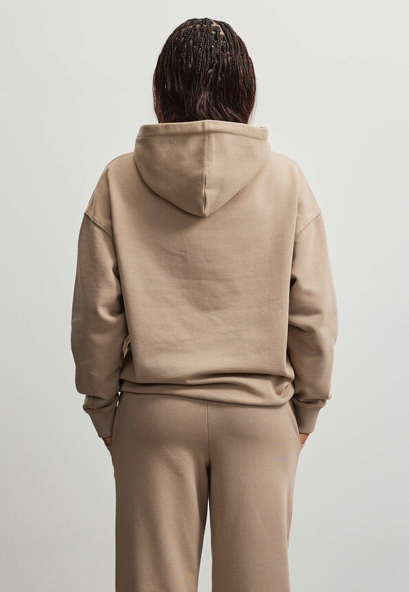 Clarita Logo Oversized -1