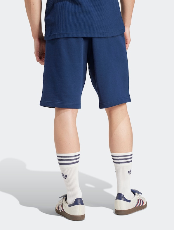 adidas Originals Essential Shorts-1