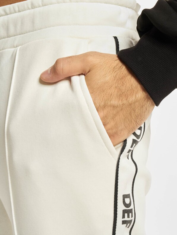 Side Stripe -3