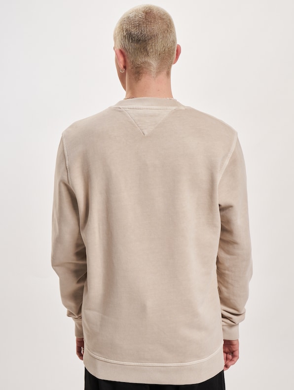 Tommy Jeans Regular Tonal Badge Pullover-1