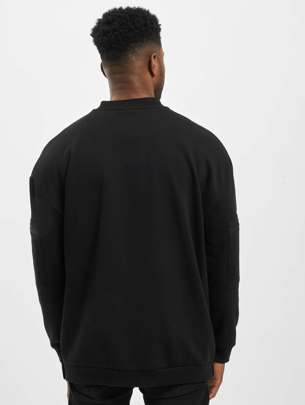 Training Terry Crew-1