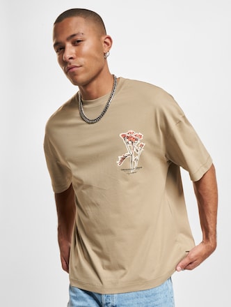 Jack & Jones Sequoia Graphic Chest  T-Shirts