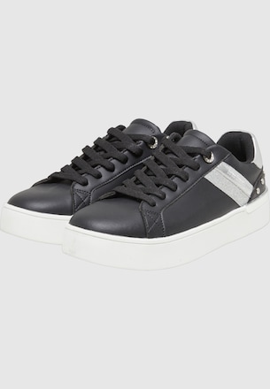 LAX LOW W