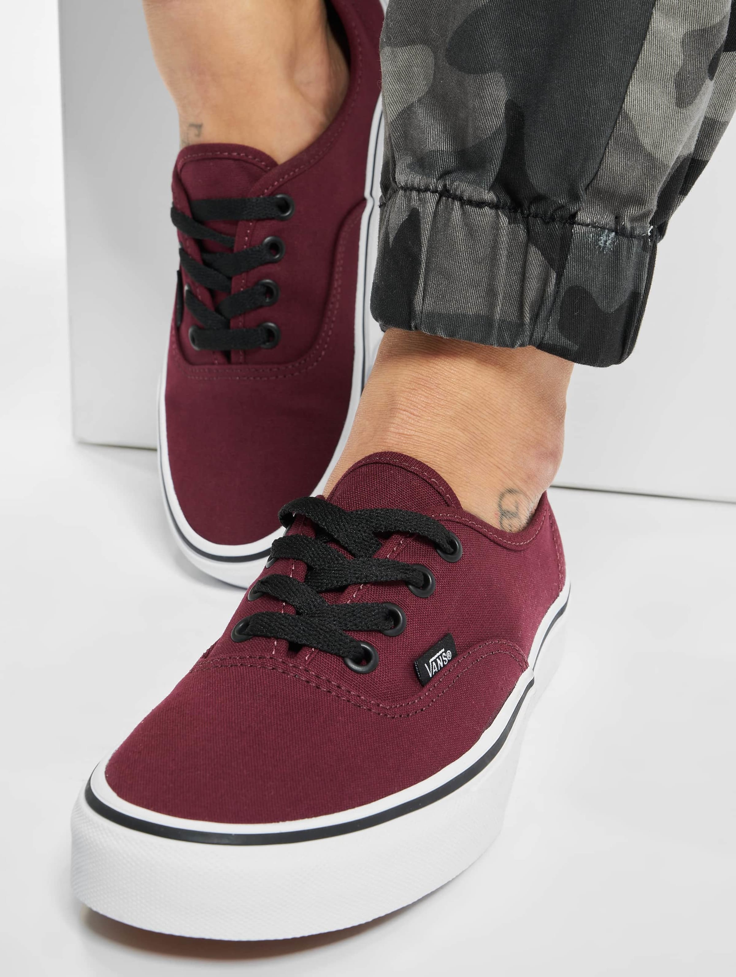 Vans authentic shop burgundy