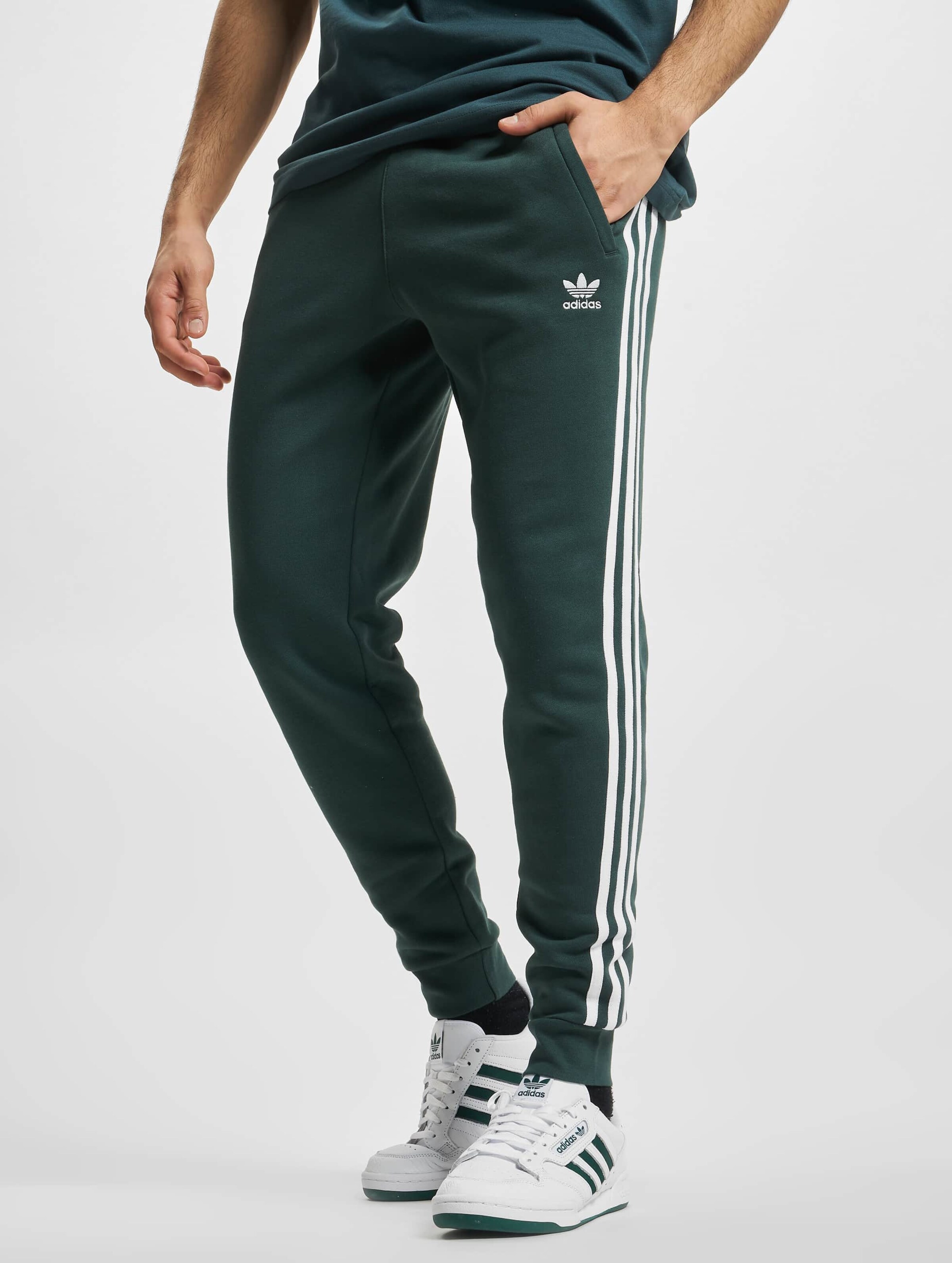 Adidas 3 cheap stripes jogginghose