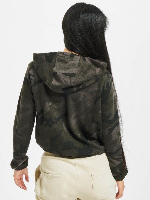 Camo Cropped-1