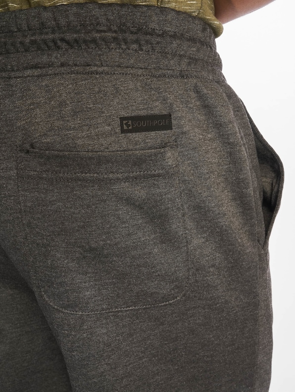 Tech Fleece Uni-6