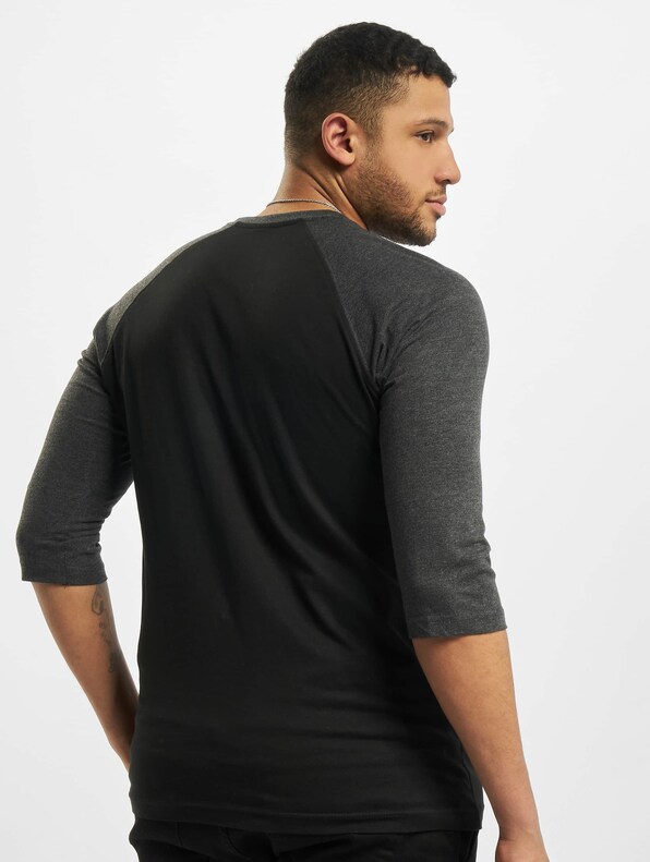 Contrast 3/4 Sleeve Raglan Tee-1