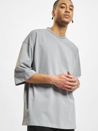 2Y Premium Levi  T-Shirt