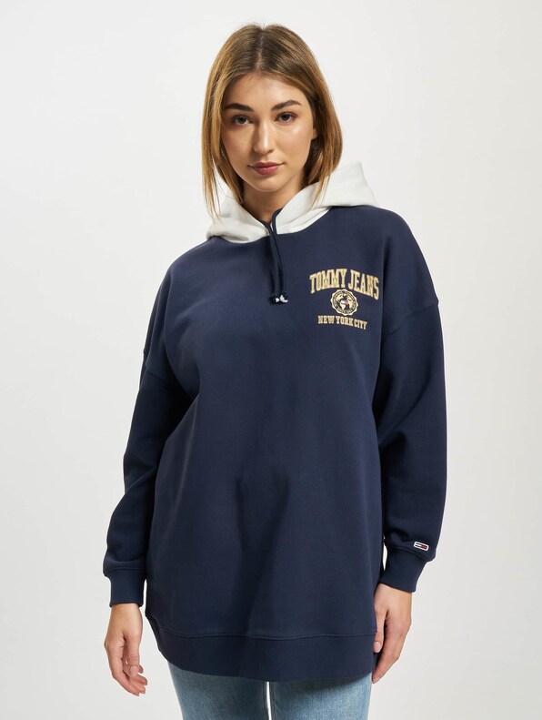 Oversized College Logo-2