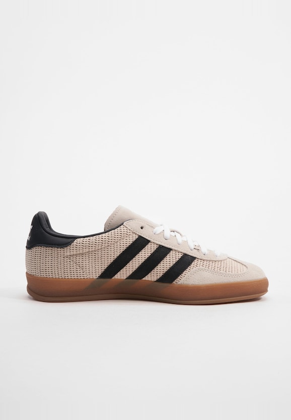 Gazelle Indoor -3