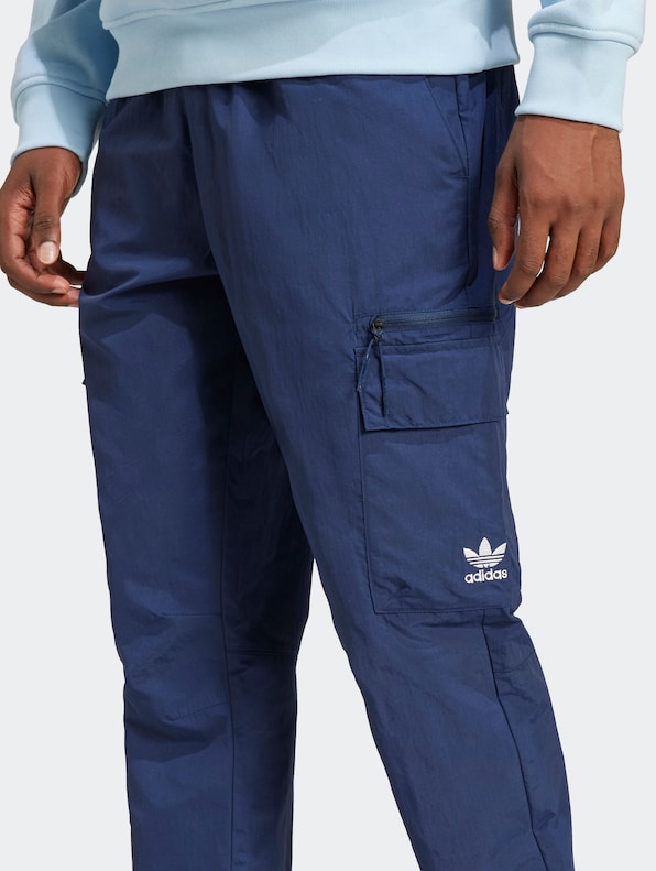 adidas Originals Essential Woven Cargo Jogginghosen-4