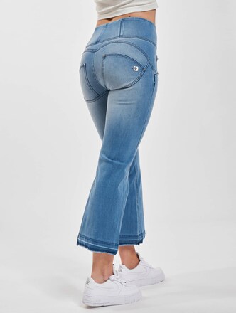 Freddy Wrup Push Up 7/8 Raw Edge High High Waisted Jeans
