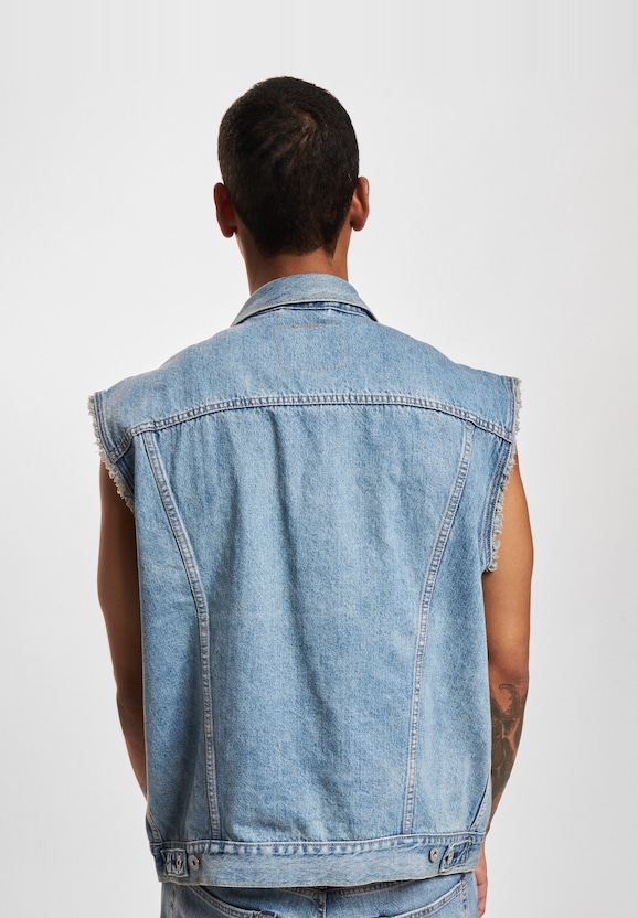 Levi's® Relaxed Trucker Med Indigo Worn In Vest-1