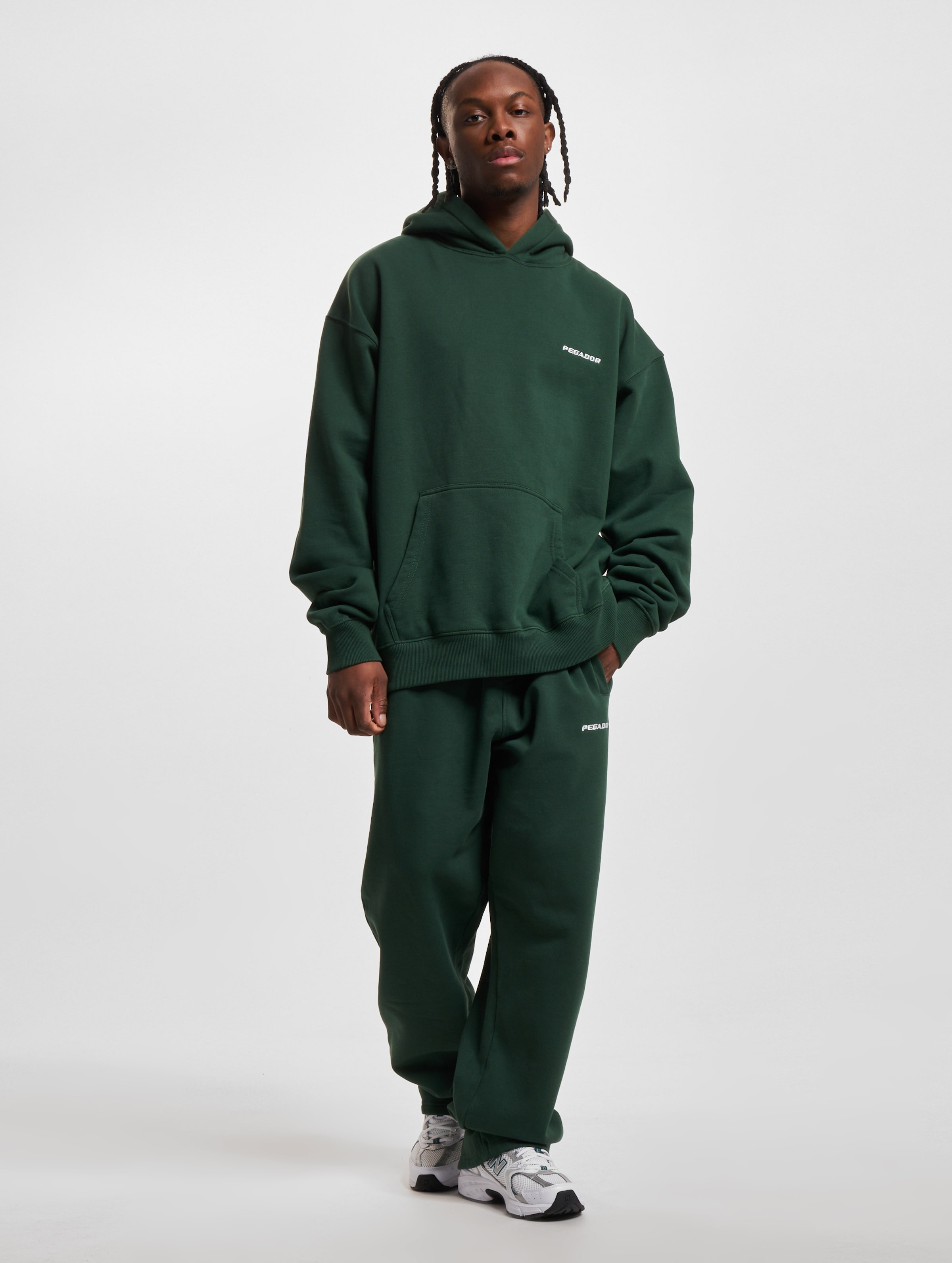 Oversized hoodie best sale and sweatpants