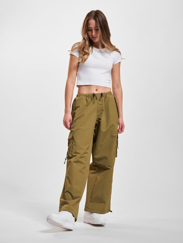 Small Signature Wide Parachute-7