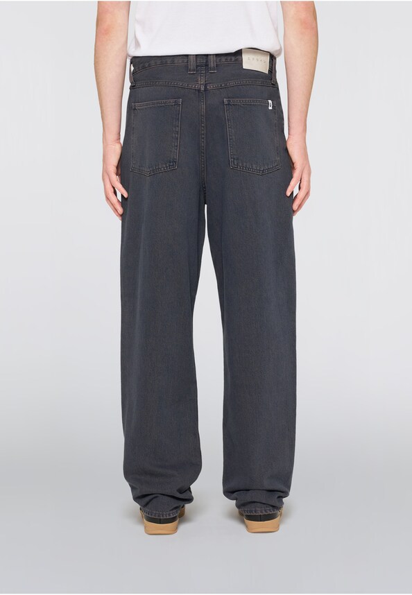 Tyrell Pant-1