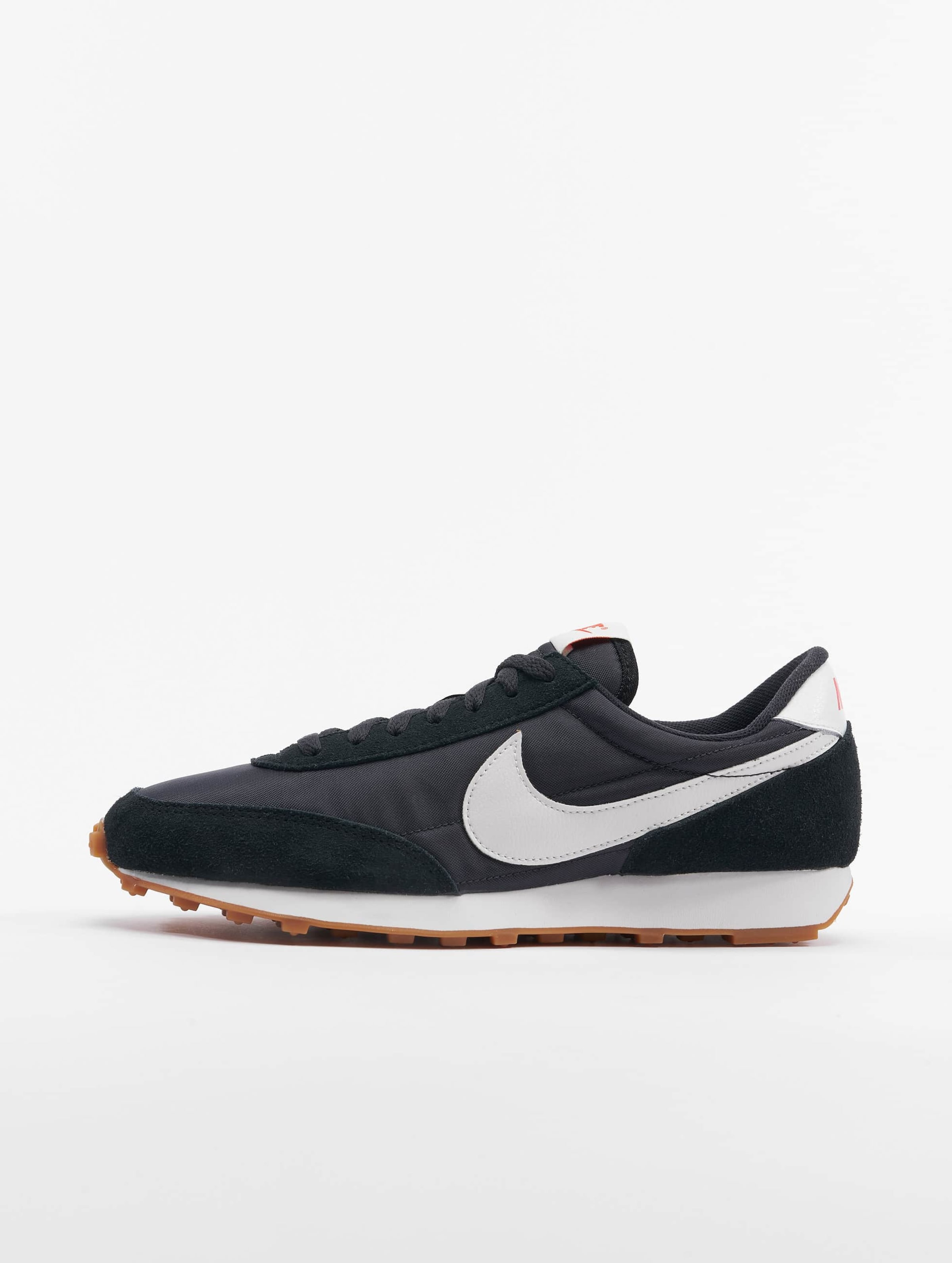 Nike daybreak outlet zwart goud