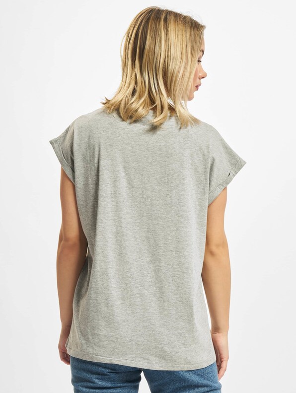 Extended Shoulder -1