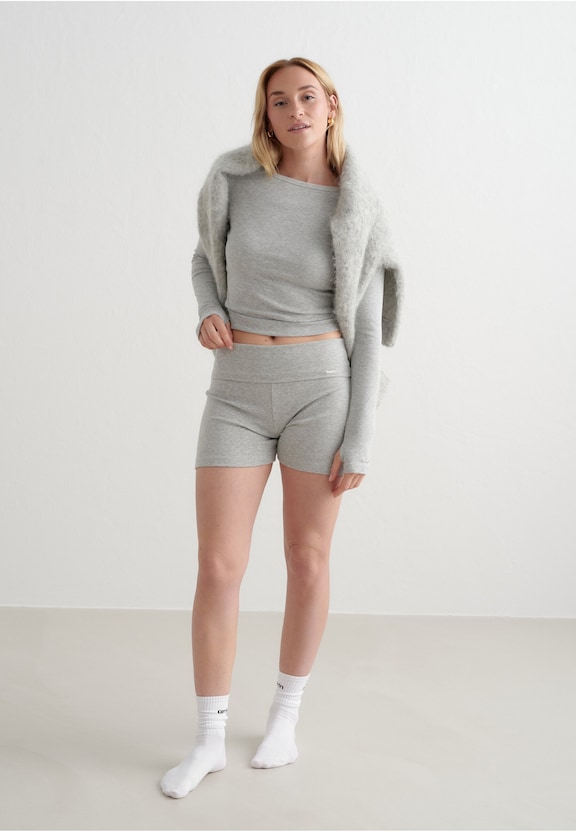 Ease Ribbed Shorts-2