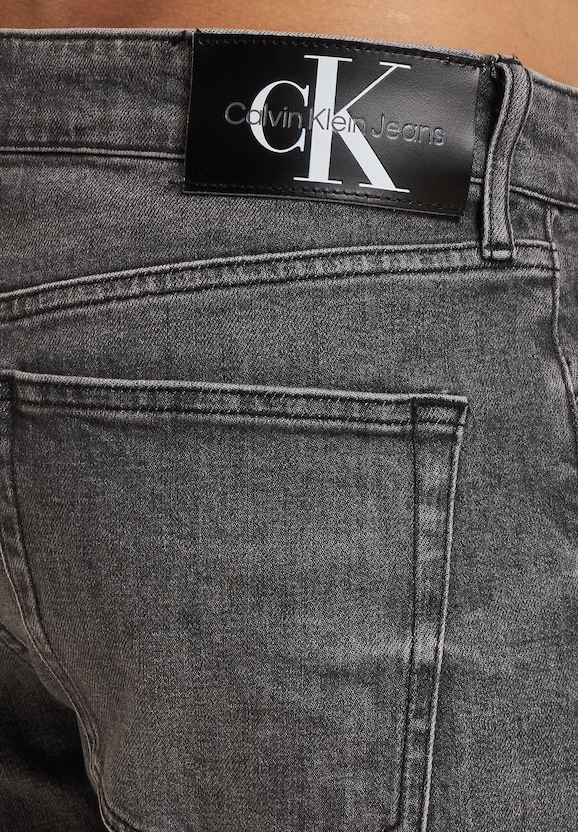 Slim Tapered Fit-4